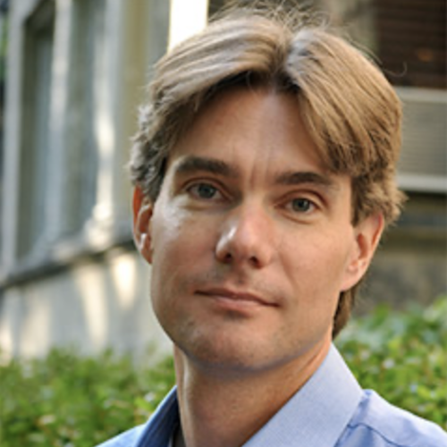 Headshot of Henrik Selin